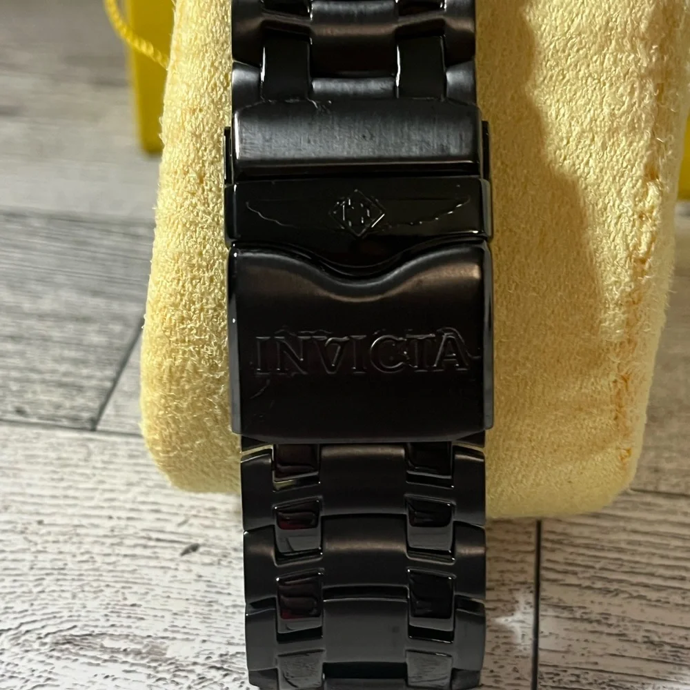 Invicta Mens Watch - Picture 7 of 7